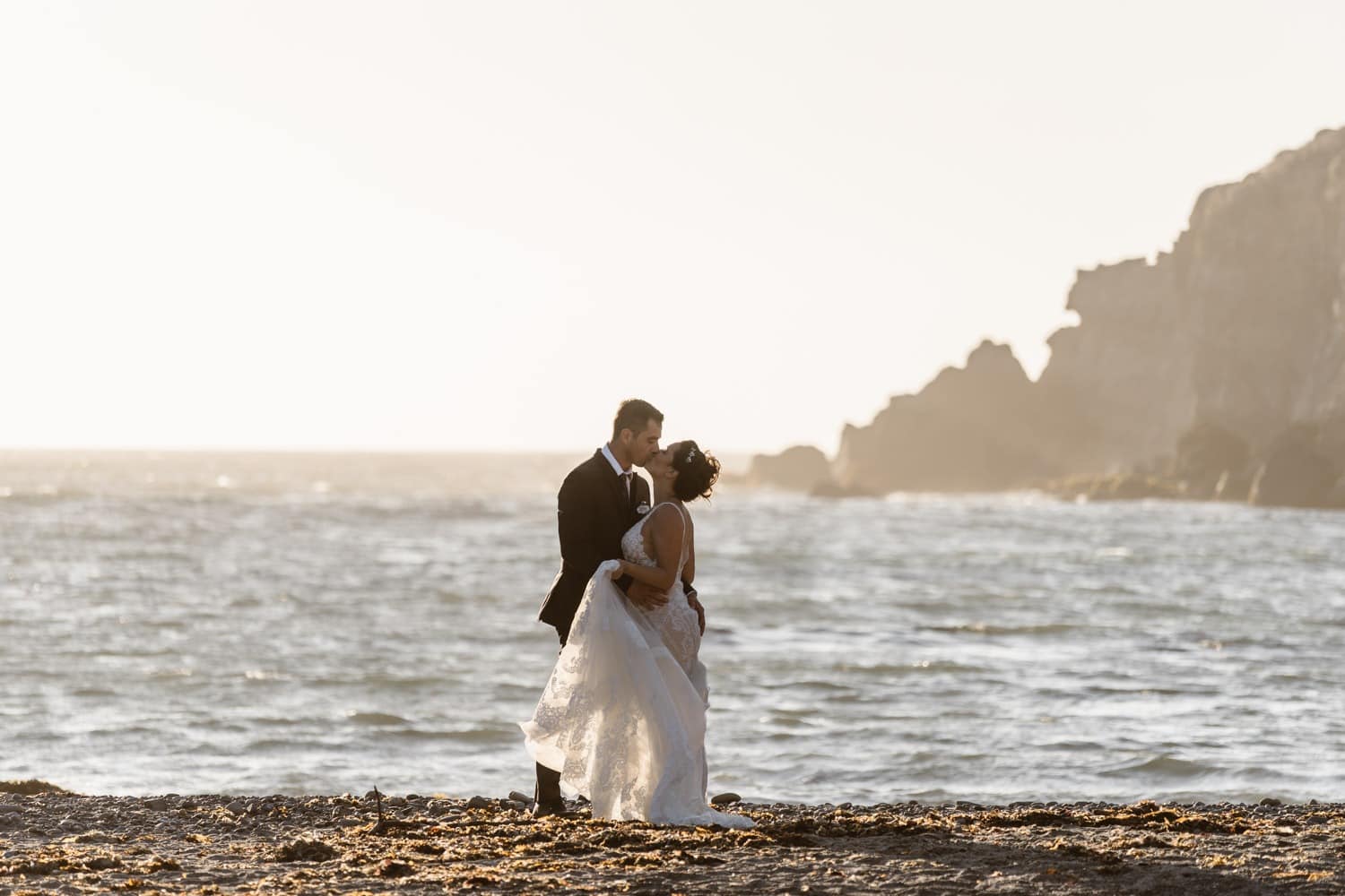 Bride and Groom kissing at Big Sur Elopement