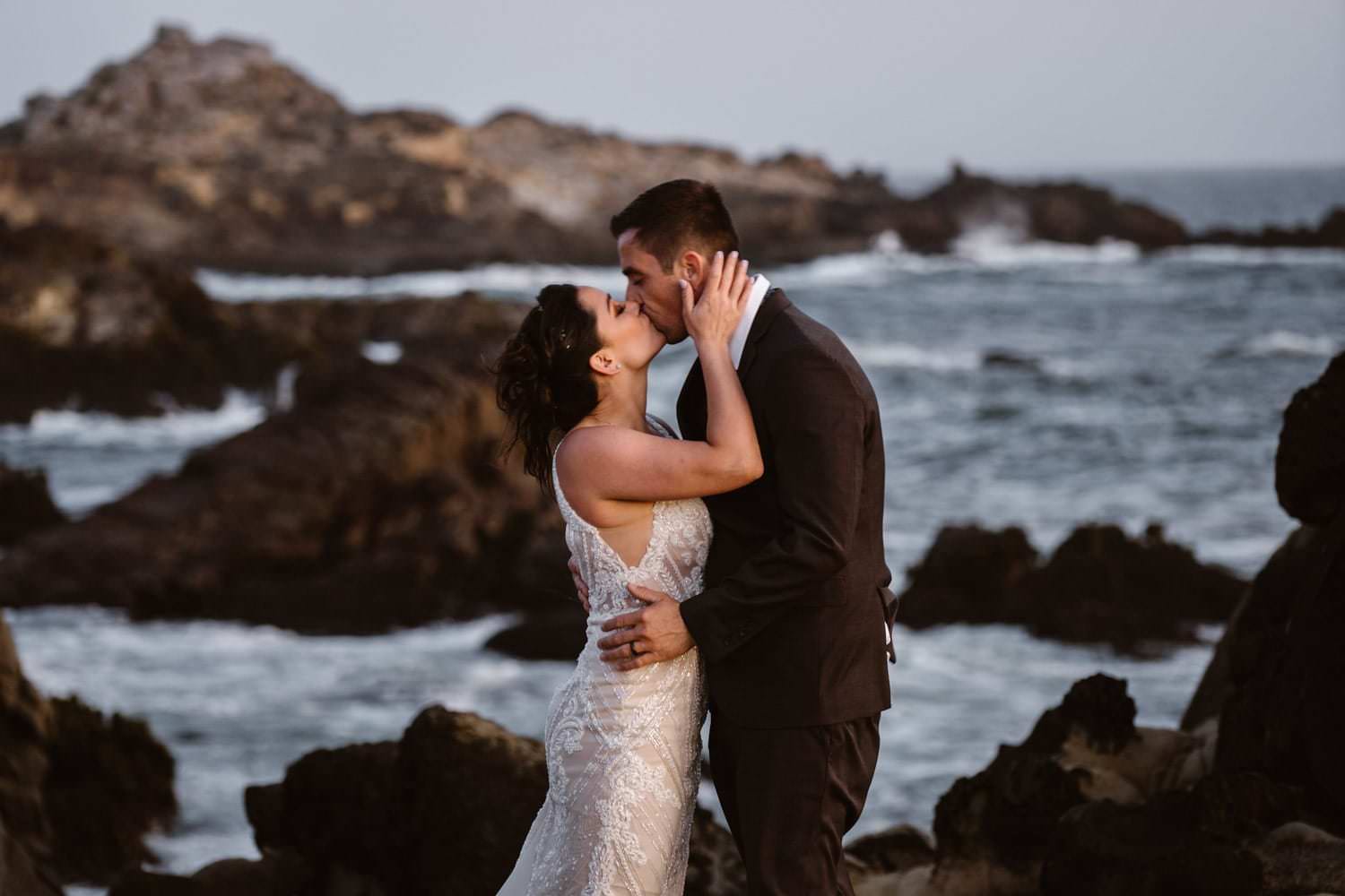 Bride and groom kissing at Big Sur Elopement