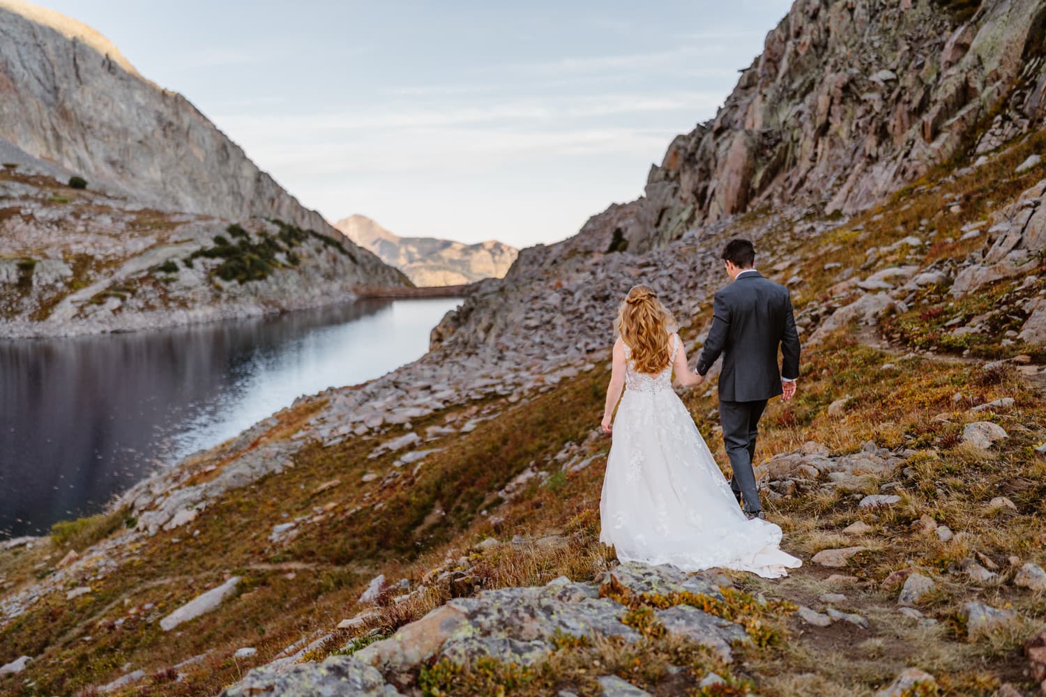 The Complete Hiking Wedding & Elopement Guide: How to Plan an Epic Hiking  Wedding Day