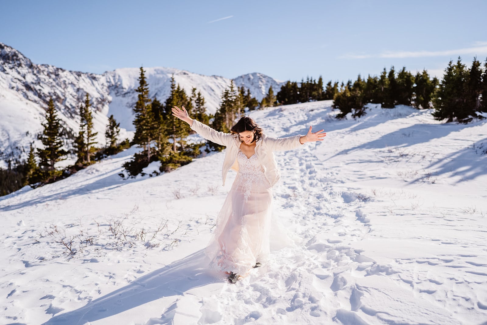 Snowy family winter elopement in Colorado.